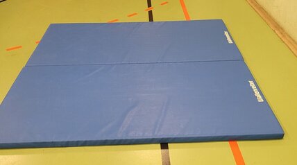 4 - Rolle vorwärts Sporttest_Aufbau4