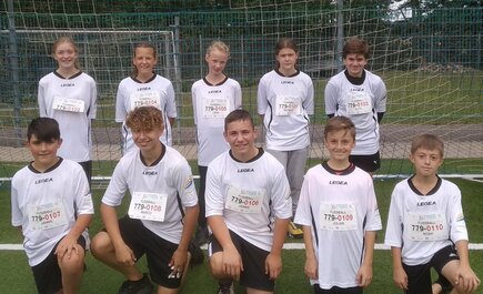 21_Mannschaftsbild_JtfO_Fussball